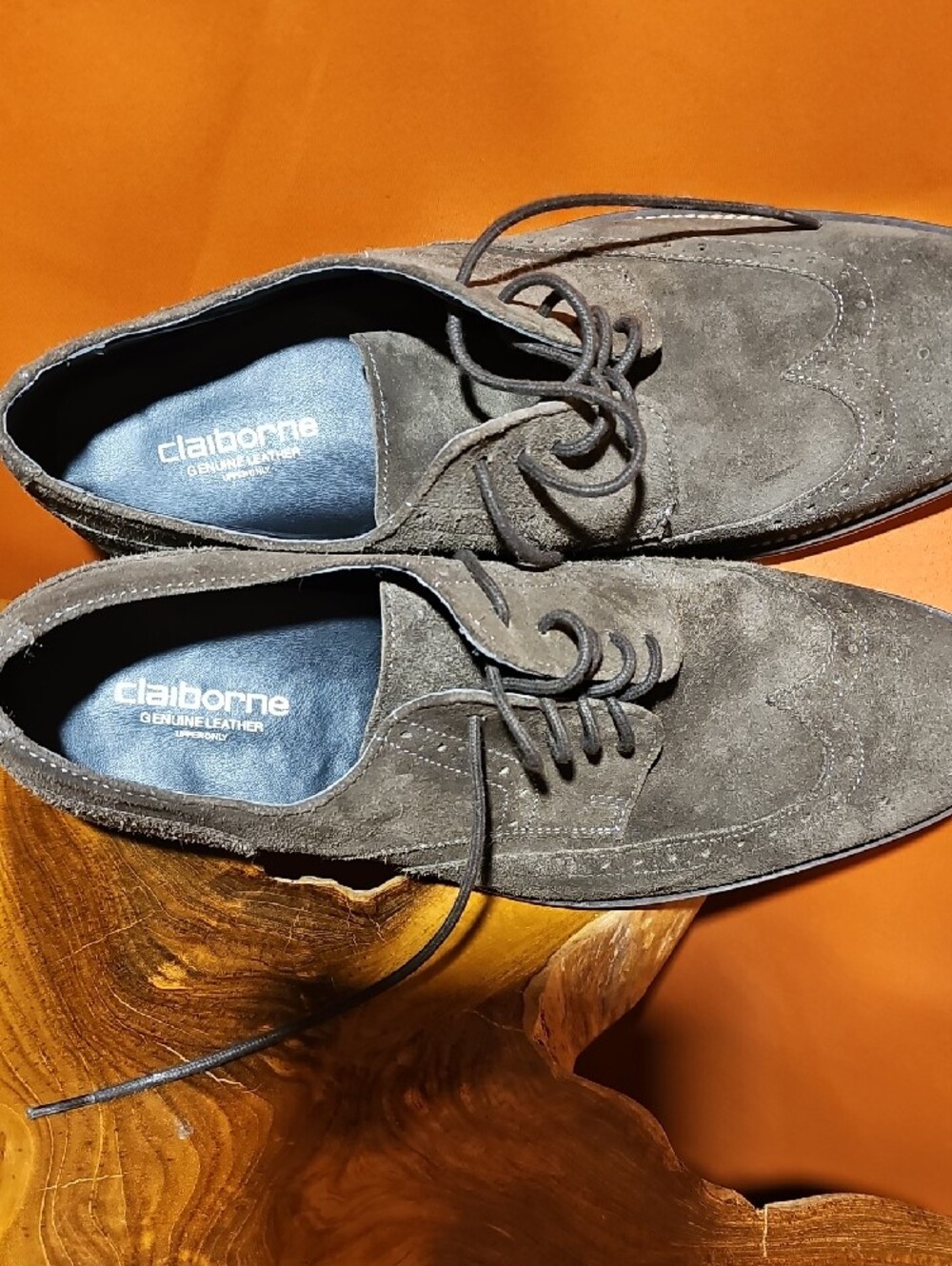 Claiborne Men's Gray Suede Wingtip Derby - Picture 12 of 13
